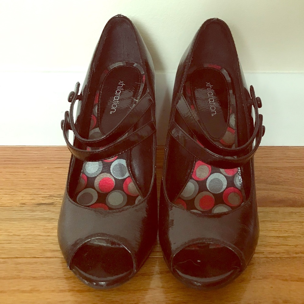 Black patent leather peep toe Mary Janes!